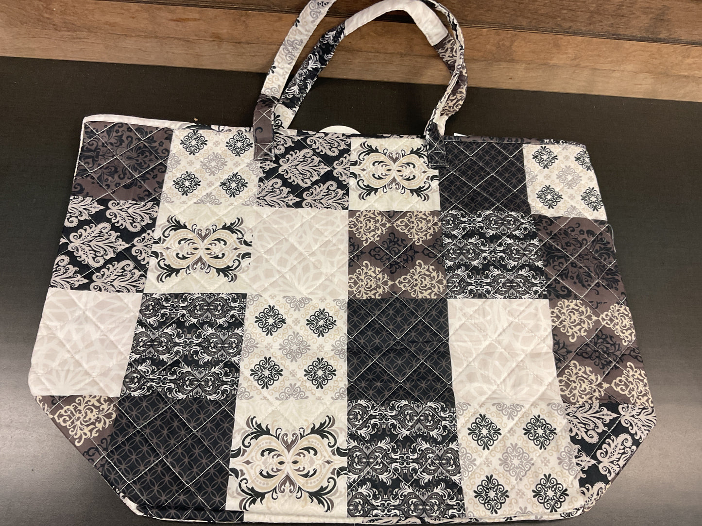 Arabesque tote bag