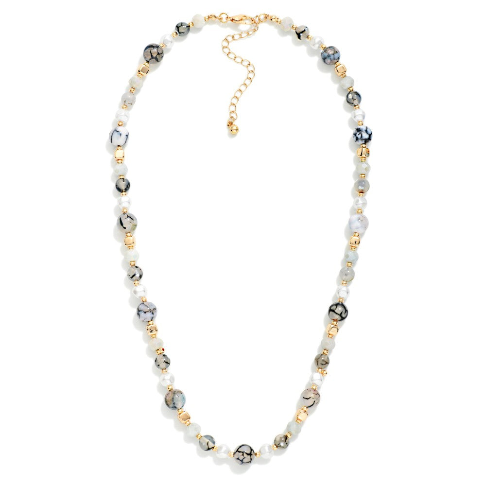 Stone Beaded Necklace With Pearl & Gold Tone Details