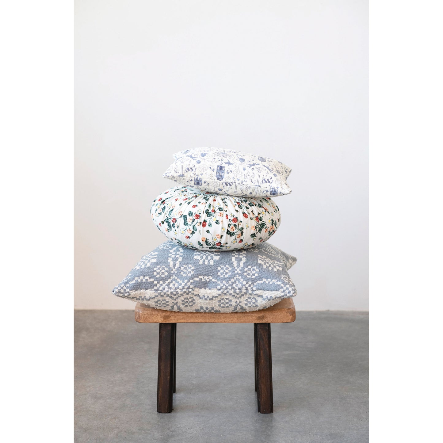 16" Cotton Pleated Pillow with Floral Pattern