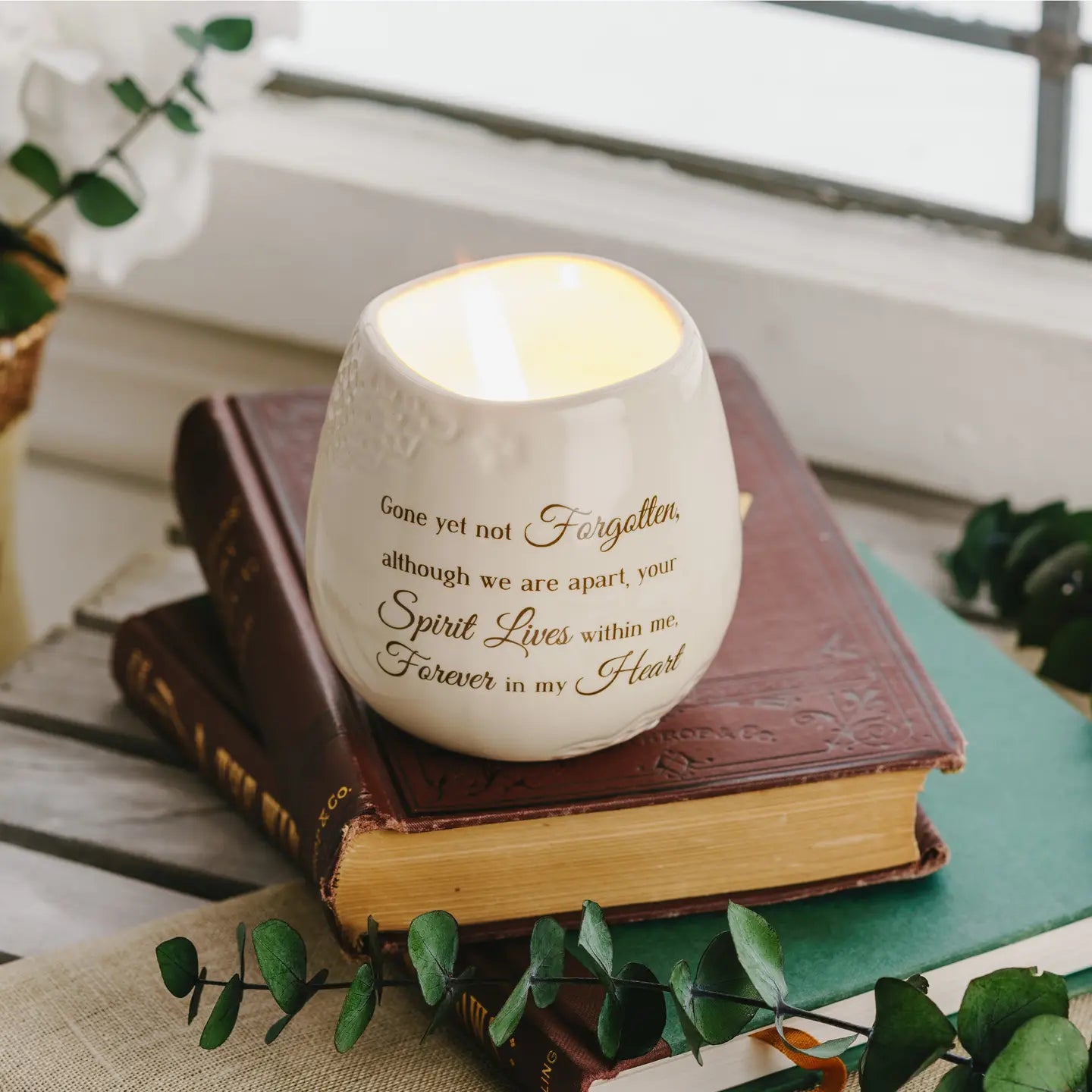 Heart - 8 oz - 100% Soy Wax Candle Scent: Tranquility