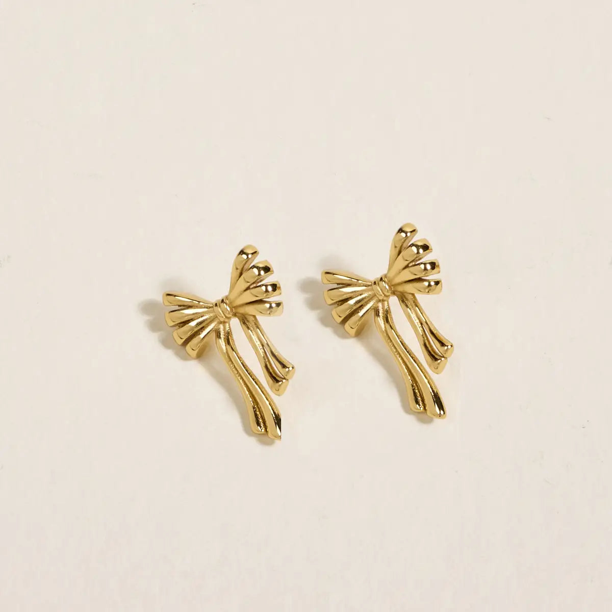 Standout Earrings–Stay Classy Bow