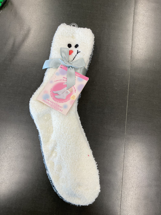 2 Pair Snowman & Grey Polka Dot Shea Butter, Eucalyptus and Mint Infused Spa Socks