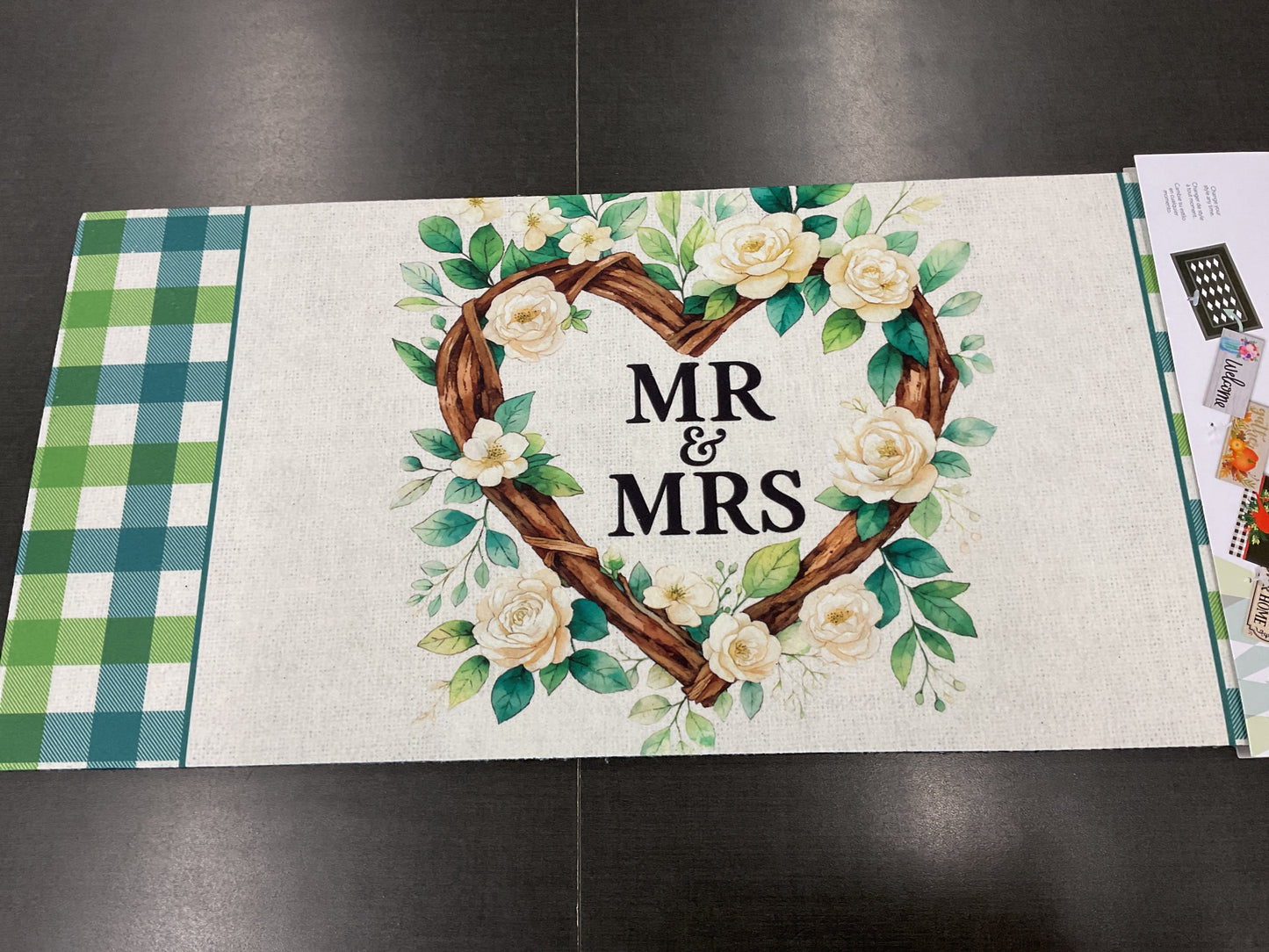 Mr. & Mrs. Sassafras Switch Mat