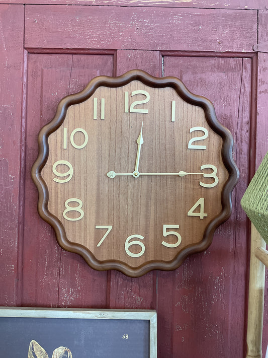 Curvy Wall Clock