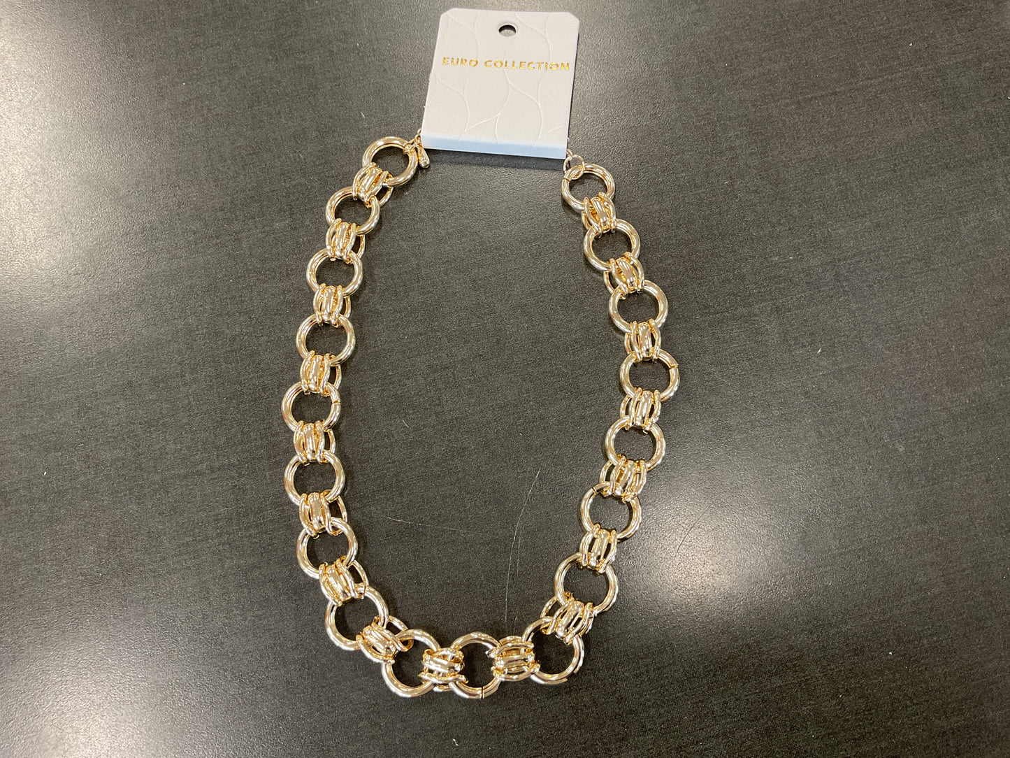 Circle Link Chain Necklace