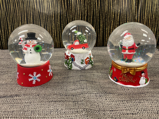 Resin Holiday Water Globe