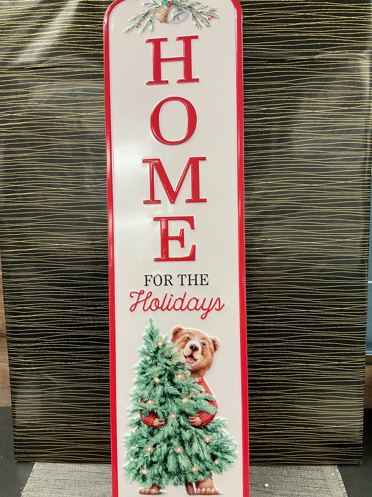 Metal Embossed Holiday Santa Hanging Wall Sign