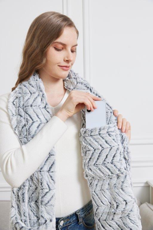 Pocket Scarf
