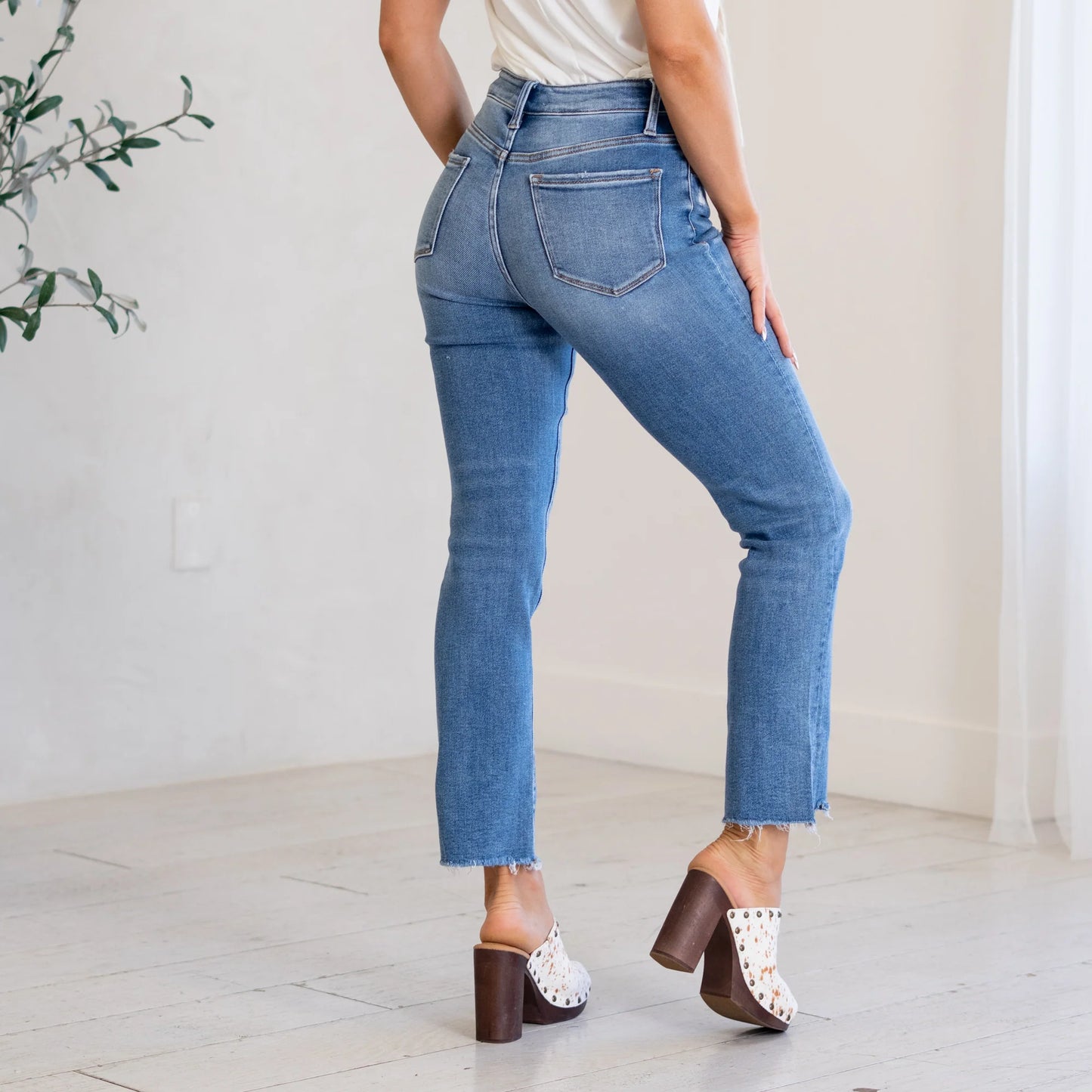 High Rise Slim Straight Leg Jeans