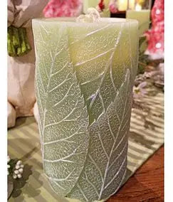 Green Leaves Fountain Candle