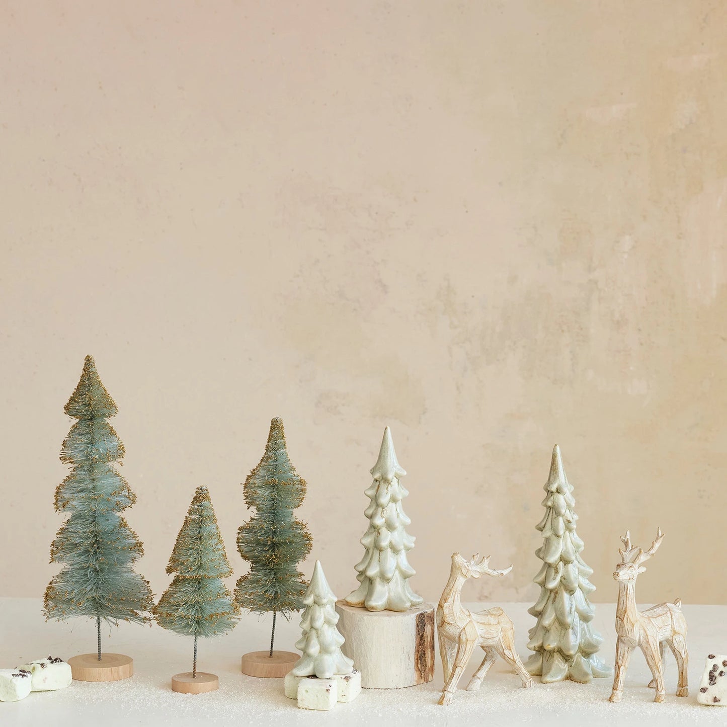 Sisal Bottle Brush Tree with Gold Glitter & Wood Base